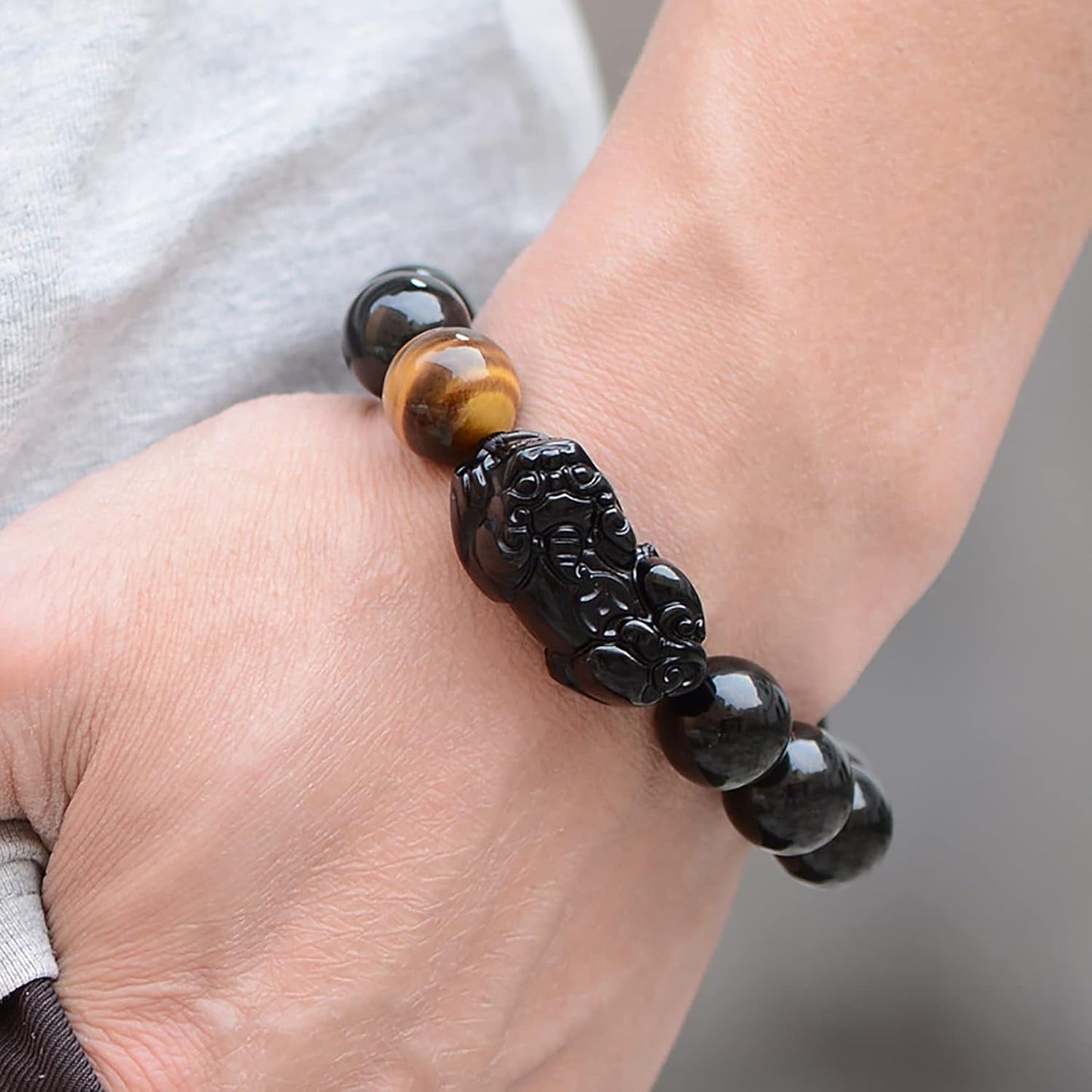 Beaded Bracelets,Protection Bracelets for Men Women,Feng Shui Bracelet Amulet Pixiu Black Vintage Bracelet Natural Black Obsidian Tiger Eye Beaded Chakra Balancing Bracelet Crystal Ward-Off Evil Spiri