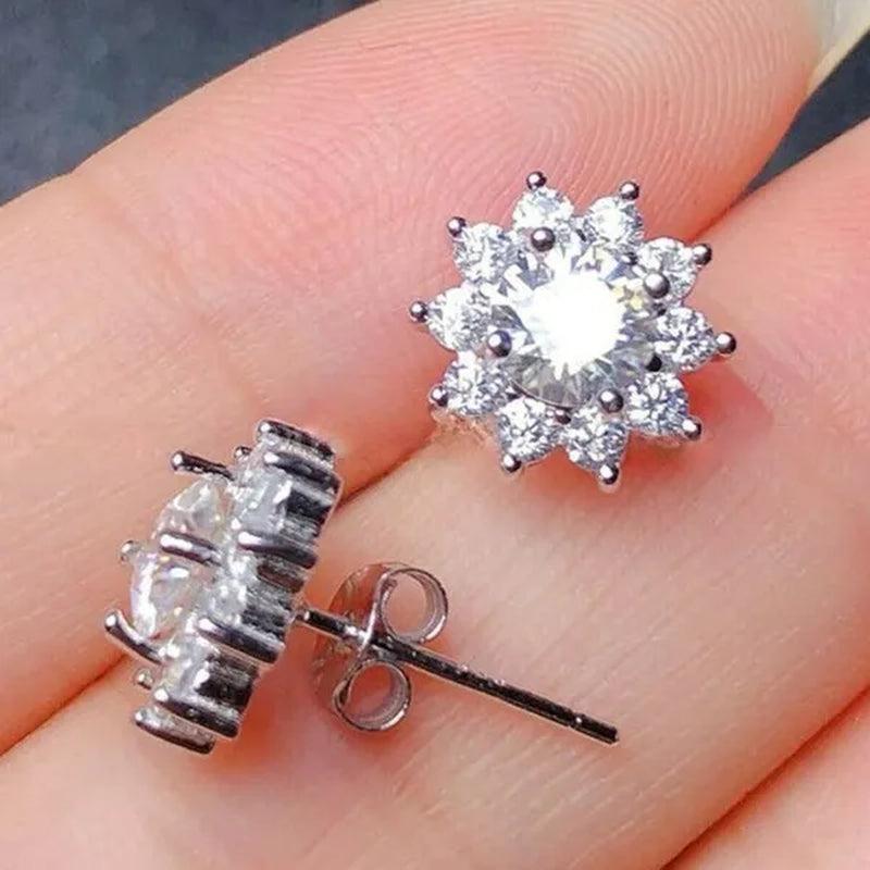 Cute Exquisite Silver Plated Snowflake Stud Earrings Lab Diamond Earrings Bride's Engagement Anniversary Earrings