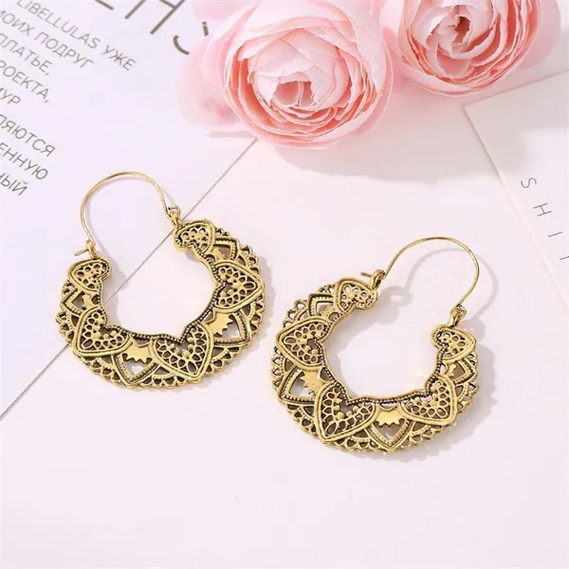 Vintage Fashion Ladies Boho 925 Silver Petal Heart Metal Totem Earrings Earrings Large Hoop Earrings Charm Bridal Wedding Engagement Earrings Anniversary Birthday Party Gift Jewelry 1 Pair
