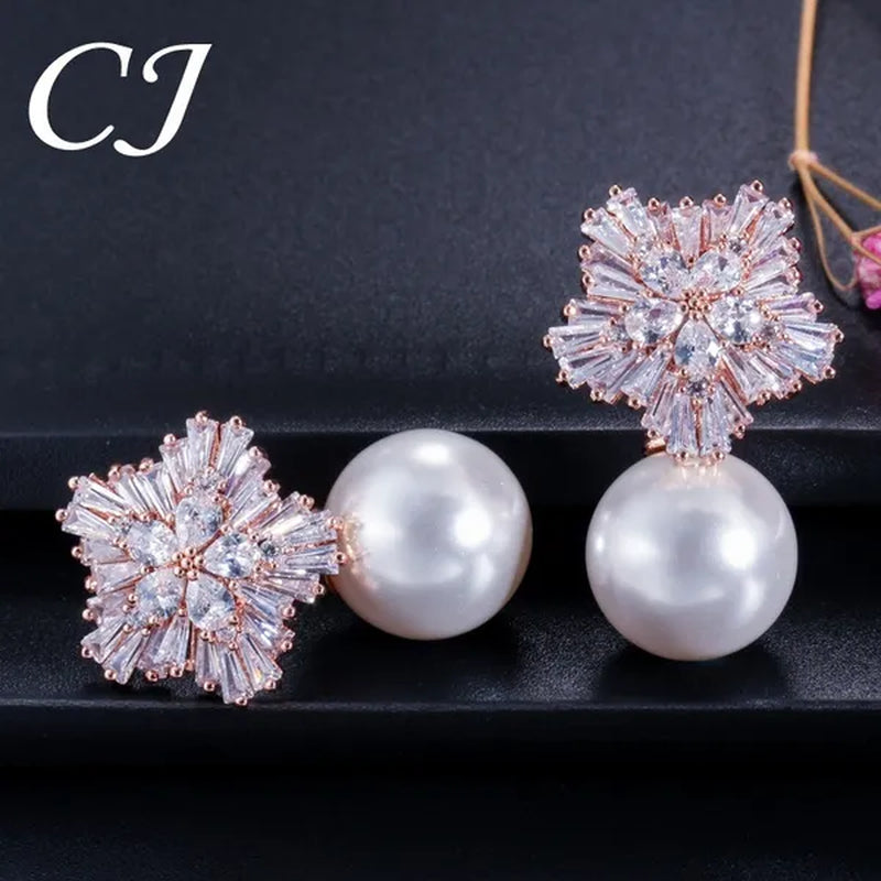 CANDICE Unique Rose Gold Plated Clear Cubic Zircon Snowflake Stud Earring with White Big Shell Pearl Brincos for Woman Christmas Gift
