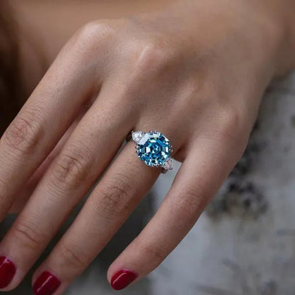 2022 New Style Octagon Cut Sea Blue Sapphire Side Stone Lab Diamond Silver Plated Gemstone Rings for Women Aquamarine Ring