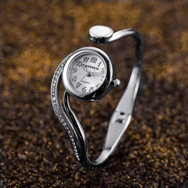 New Luxury Lady Watches Bracelet Watch Gold Silver Small Dial Dress Quartz Wristwatch Gift for Women Fashion