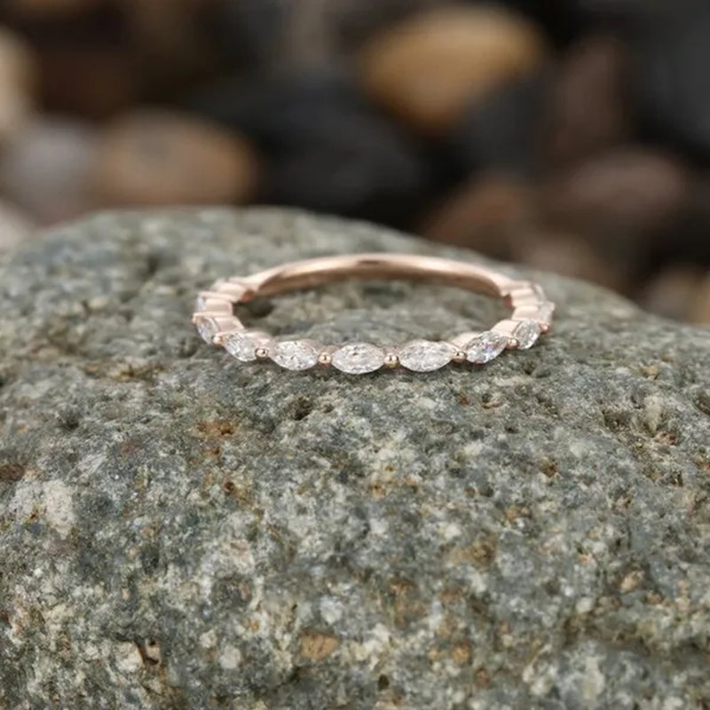 Gorgeous So Simple Shiny Marquise Ring Exquisite Stacking Rings for Women Wedding Accessories Elegant Princess Birthday Party Proposal Engagement Jewelry Band Gift for Bride Size 4-12 Bague Femme
