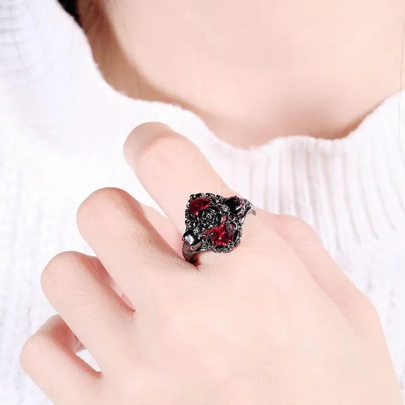 New Hip Hop Accessories Black Rose Skull Ring Female Fashion Personality Heart Red Zircon Skull Ring Creative Fashion Jewelry Punk Ring