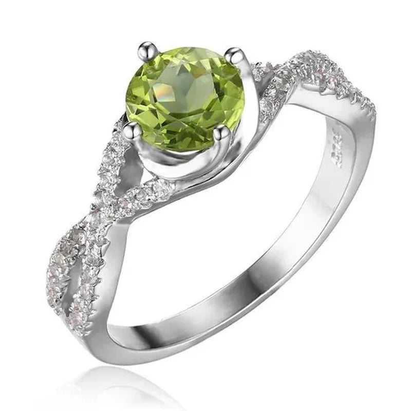 Majesty Diamonds MDS170179 1.4 CTW Oval Green Peridot Cocktail Ring in .925 Sterling Silver - Size 6