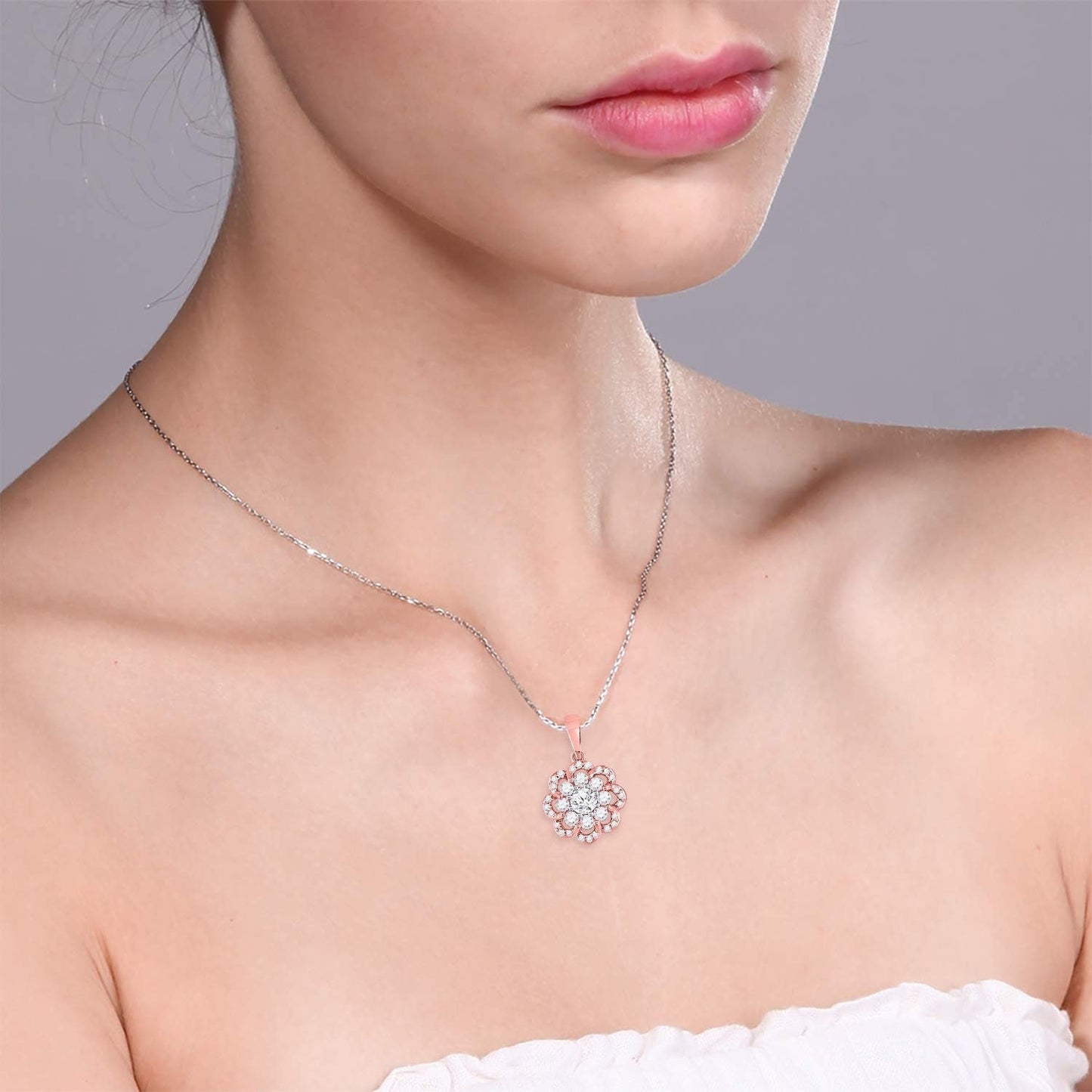 10Kt Two-Tone Gold Womens round Diamond Flower Cluster Pendant 1/2 Cttw