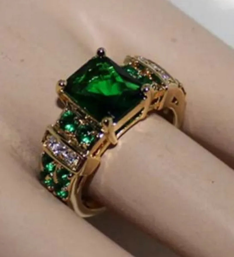 Gold Fashion Luxury Popular Emerald Green Zircon Female Diamond Ring - WORLD TIME VISITS