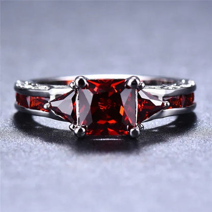 Fashion Women's Princess Cut Garnet Red Zircon Wedding Ring Party Jewelry Gift Size 6 7 8 9 10