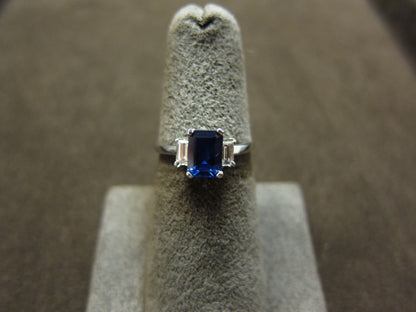 EMERALD SHAPE SAPPHIRE CENTER SET 2 E MERALD SHAPE DIAMOND