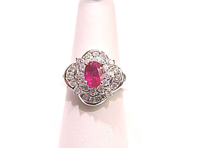RUBY OVAL SHAPE 1.09 CT DIAMOND .88 CT RUBY DIAMOND RING RUBY RING 18 KARAT GOLD