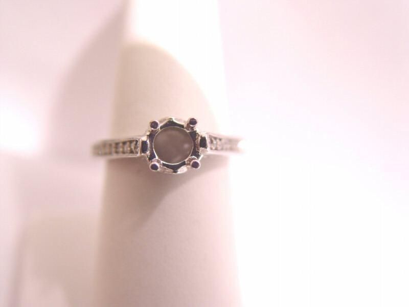 ANTIQUE STYLE SETTING ROUND BRILLIANT SIDE FRONT AND BACK