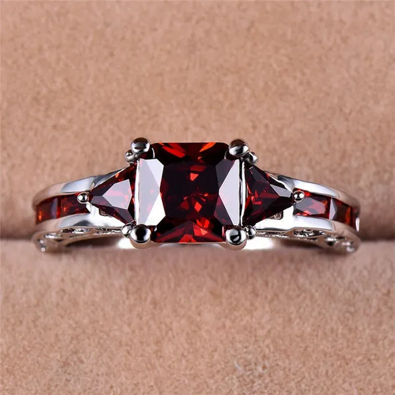 Fashion Women's Princess Cut Garnet Red Zircon Wedding Ring Party Jewelry Gift Size 6 7 8 9 10