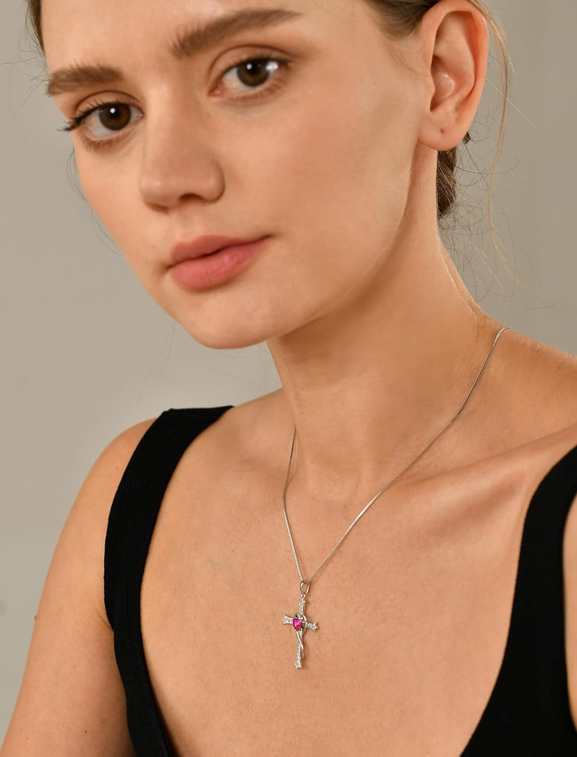 Women'S Heart Cross Necklace 925 Sterling Silver Cubic Zirconia Knot Pendant Crucifix Jewelry for Women