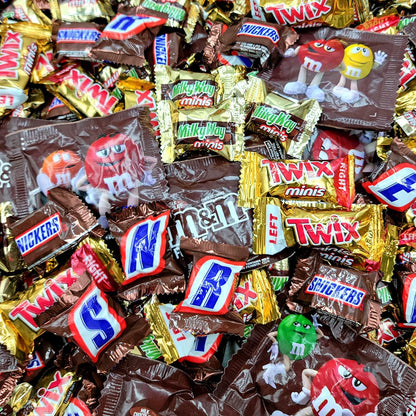 SNICKERS, M&MS, TWIX, 3 MUSKETEERS & MILKY WAY, Mars Chocolate Variety Mix - 2 Pounds (Pack of 1)