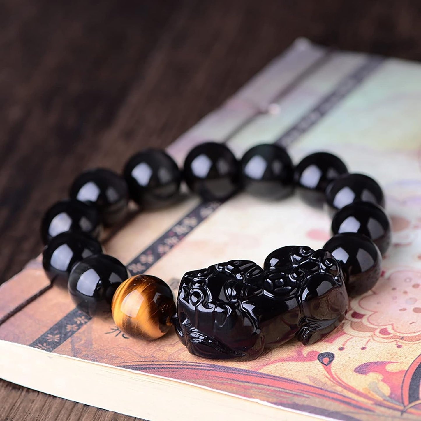 Beaded Bracelets,Protection Bracelets for Men Women，Feng Shui Bracelet Amulet Pixiu Black Vintage Bracelet Natural Black Obsidian Tiger Eye Beaded Chakra Balancing Bracelet Crystal Ward-Off Evil Spiri