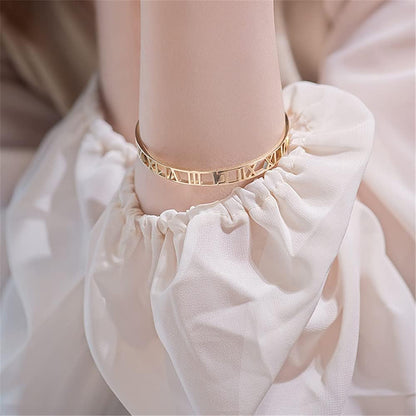 Roman Numeral Series Hollow Carved Bracelet, Fashionable Women'S Bracelet, Roman Numeral Bracelet, Three-Color Roman Bracelet