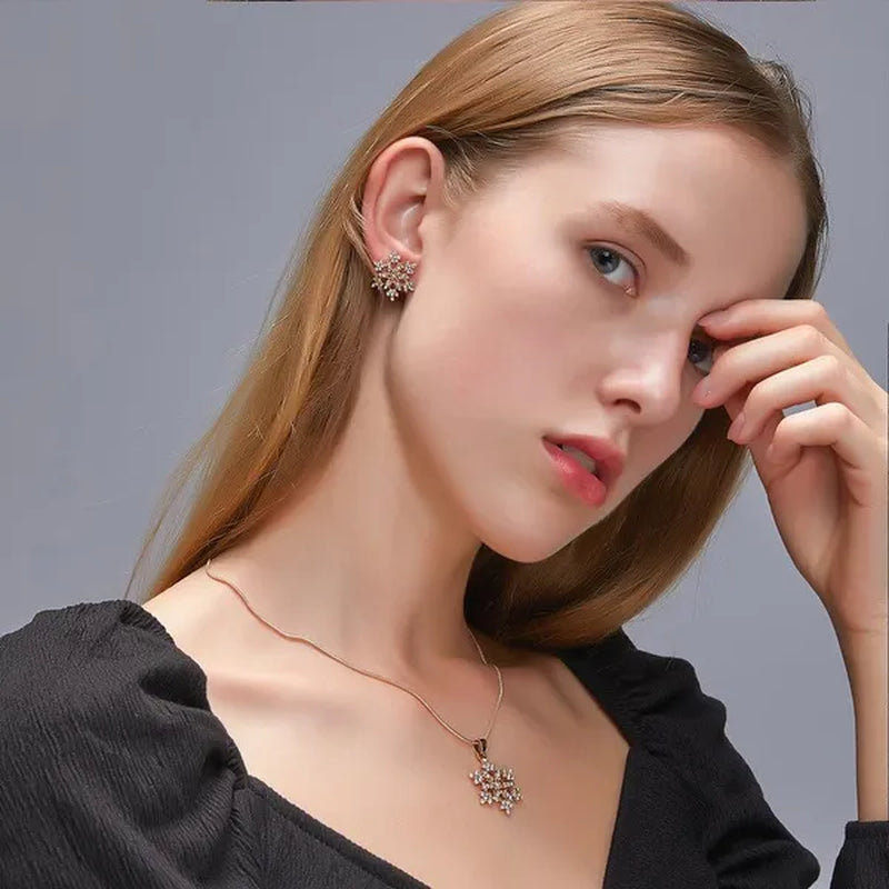 Elegant Crystal Snowflake Earrings Necklace Set Temperament Ladies Zirconia Snowflake Jewelry Accessories