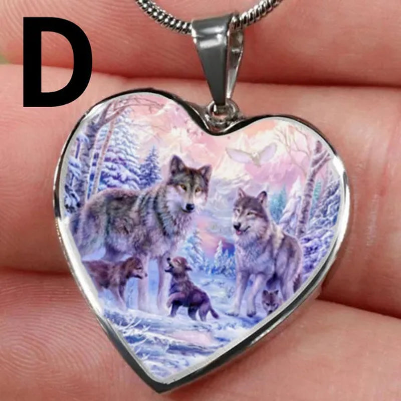 Exquisite Fashion Women'S Classic Heart-Shaped Animal Jewelry Indian Wolf Necklace Crystal Necklace Women'S Jewelry Accessories Birthday Holiday Anniversary Gift