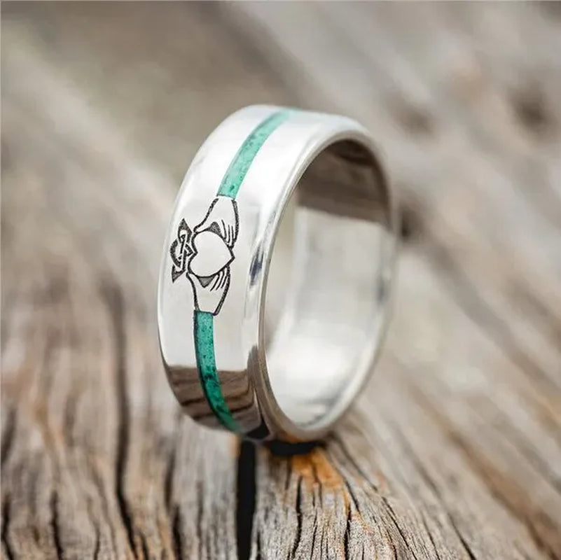 Vintage Hand in Hand Ring Men'S Fashion Stainless Steel Titanium Claddagh Engraved Malachite Inlay Friendship Ring Anniversary Gift Wedding Engagement Band Jewelry Rings Size 6-13