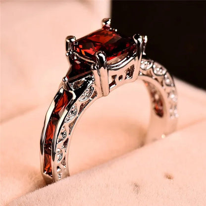 Fashion Women's Princess Cut Garnet Red Zircon Wedding Ring Party Jewelry Gift Size 6 7 8 9 10