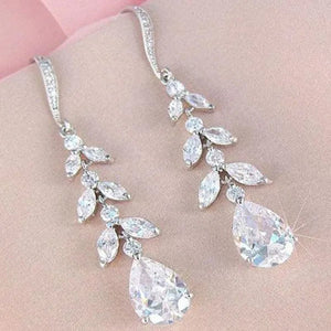 New Fashion Leaf Shape Cubic Zircon Teardrop Dangle Earring for Women Engagement Party Jewelry Lover Gift