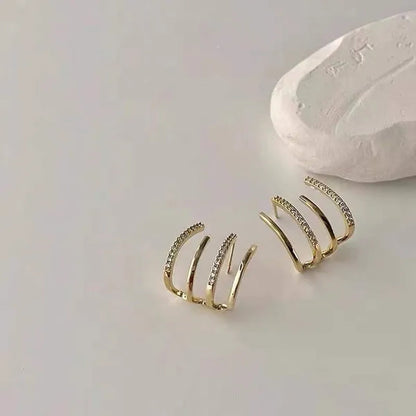 Shiny four-claw earrings ladies exquisite zircon earrings girls birthday party wedding temperament earrings niche high-end earrings