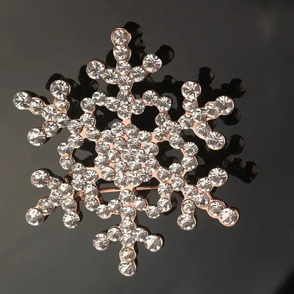 Christmas Charming Water Diamond Diamond Christmas SnowFlake Brooch Christmas Gift.