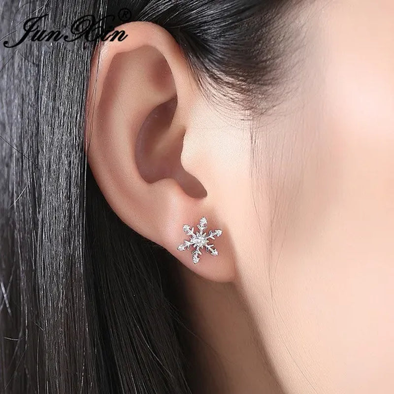 Junxin Fashion Earrings New Exquisite Girls Earing Full Diamond Snowflakes Stud Earrings for Women Engagement Band Wedding Jewelry Earrings - WORLD TIME VISITS