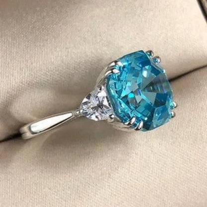 2022 New Style Octagon Cut Sea Blue Sapphire Side Stone Lab Diamond Silver Plated Gemstone Rings for Women Aquamarine Ring