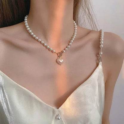 Korean Elegant Pearl Beads Necklace for Women Ladies Fashion Rhinestone Shell Heart Pendent Necklace Choker Jewelry