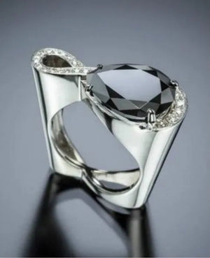New Trend Fashion Irregular 8-Shaped High Carbon Diamond Ring Jewelry Female Models 925 Sterling Silver White Gold Natural Gemstone High Carbon Black Diamond Ring Anniversary Gift Banquet Engagement Wedding Diamond Ring Size US5-11