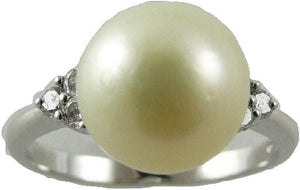 South Sea Creamy White 10Mm Pearl Ring 18K White Gold and Diamonds