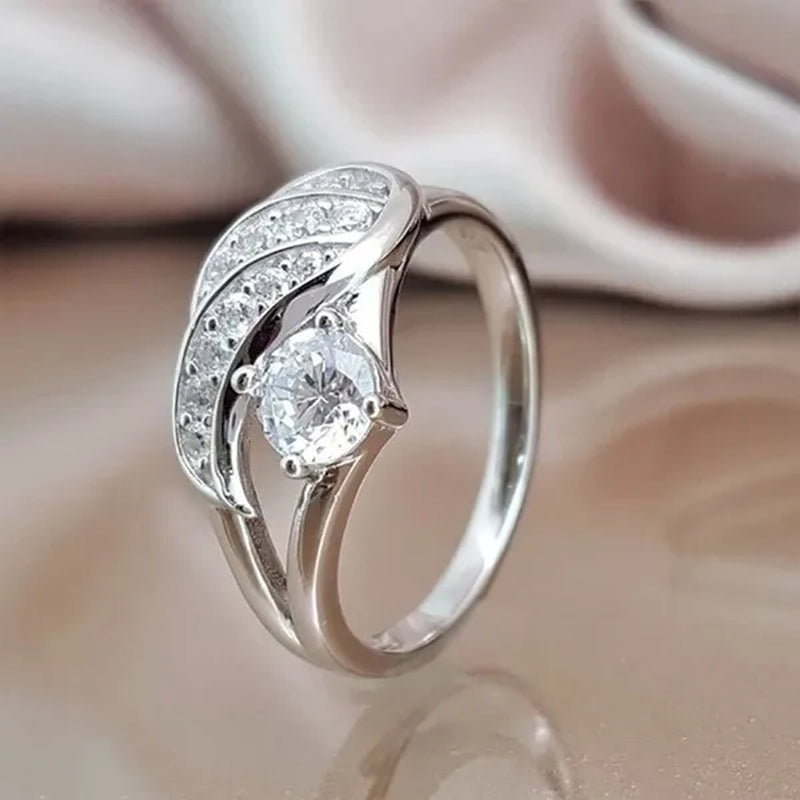 Gold White Sapphire Angel Wings Charming Diamond Princess Ring Romantic Bride Proposal Eternity Ring Anniversary Christmas Gift for Girlfriend Mother's Day Gift Jewelry Size 5-11