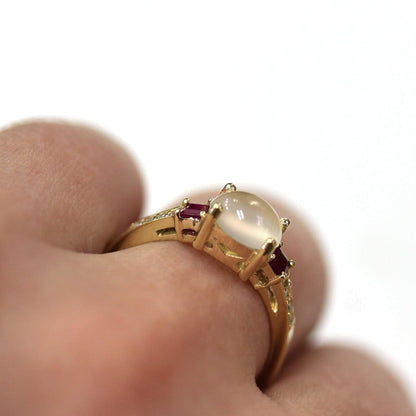 2.65 Ct Tw Natural Cabochon Moonstone, Red Ruby & Diamond Solid 14K Rose Gold 3 Stone Engagement Ring for Women 6 Mm (18K White Gold, 5.75)