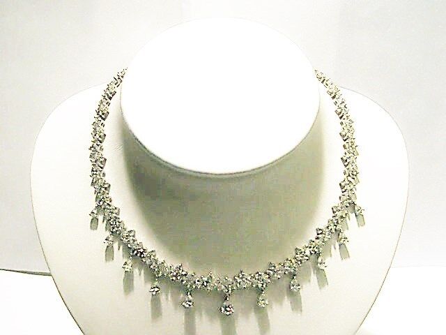 GRACEFUL PEAR 11 DROP DIAMOND SET ROUND BRILLIANT MARQUISE SHAPE DANGLE DIAMOND