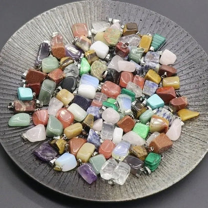 3/6/12/30 PCS Irregular Shape Chakra Stone Pendant Natural Crystal Quartz Stone Pendant Healing Crystal Gem Pendant for Women Girls