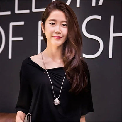 Hot Trendy Elegant Personality Unique Metal surrounds the Pearl long chain necklace for Women fashion Romantic Wedding Bridal necklace pendant fine Jewelry
