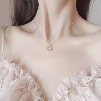Exquisite Fashion Zircon Set Gem Moon Necklace Elegant Women's Pendant Necklace Fairy Necklace Exquisite Fashion Accessories Lover's Gift Necklace Anniversary Christmas Gift Jewelry