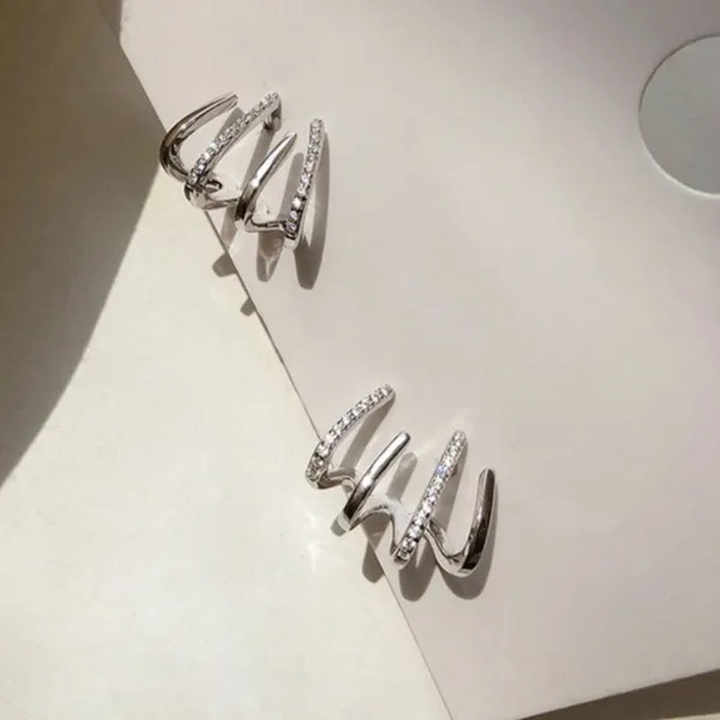 Shiny four-claw earrings ladies exquisite zircon earrings girls birthday party wedding temperament earrings niche high-end earrings