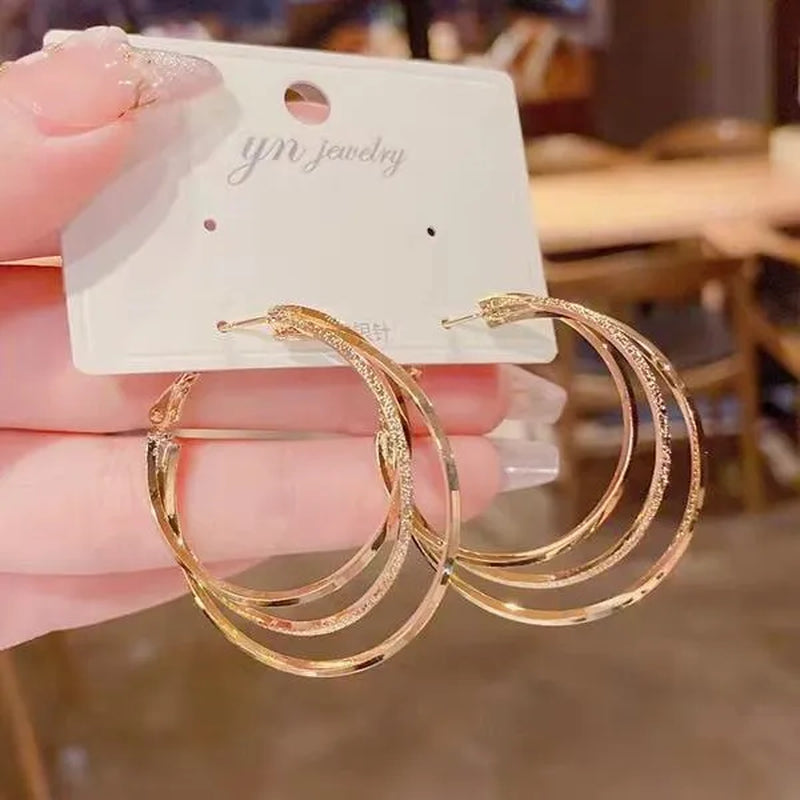 Exquisite Silver Plated Gold Color Three-Layer Circle Exaggerated Simple Earrings Romantic Valentine'S Day Gift Engagement Earrings Wedding Earrings Anniversary Hoop Earrings Women'S European and American Fashion Female Jewelry