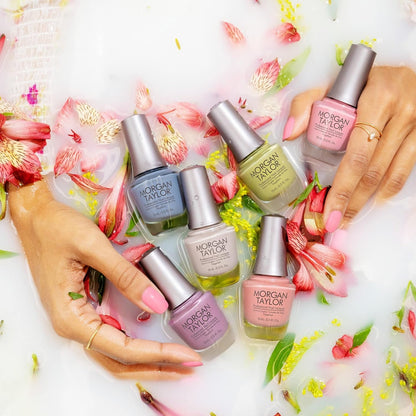 Morgan Taylor Spring, Pure Beauty Collection, Professional Lacquer, Vibrant, Chip-Resistant, Fast-Drying, Long-Lasting, High-Shine, Perfect for Manicures & Pedicure (Pretty Simple)