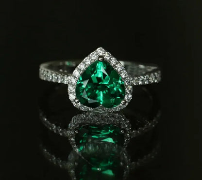 NEW 925 Sterling Silver Green Heart AAA CZ Czircon Lady Wedding Ring