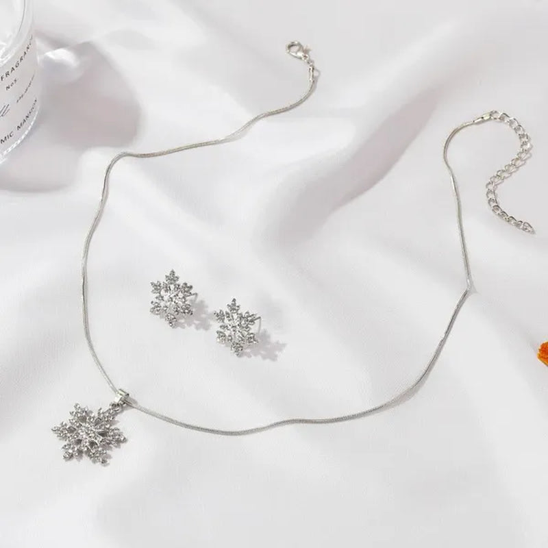 Elegant Crystal Snowflake Earrings Necklace Set Temperament Ladies Zirconia Snowflake Jewelry Accessories
