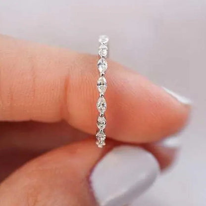 Gorgeous So Simple Shiny Marquise Ring Exquisite Stacking Rings for Women Wedding Accessories Elegant Princess Birthday Party Proposal Engagement Jewelry Band Gift for Bride Size 4-12 Bague Femme