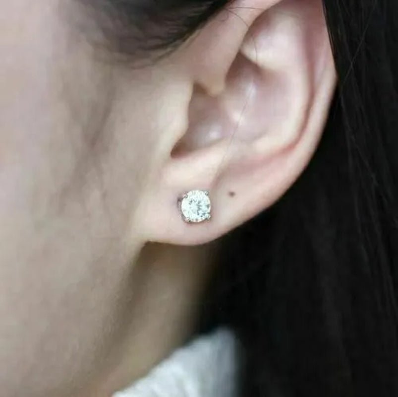 Dazzling 925 Solid Sterling Silver Round Brilliant Cut White Sapphire Diamond Moissanite Solitaire Stud Earrings (S925 STAMP) - WORLD TIME VISITS