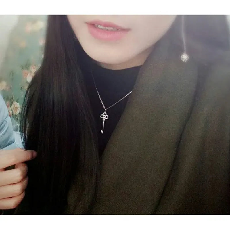 Luxury S925 Sterling Silver Full Diamond Key Star Antlers Pearl Heart Shaped Pendant Necklace Women Fashion Silver Jewelry Lady Personality Pendant Gift for Girl