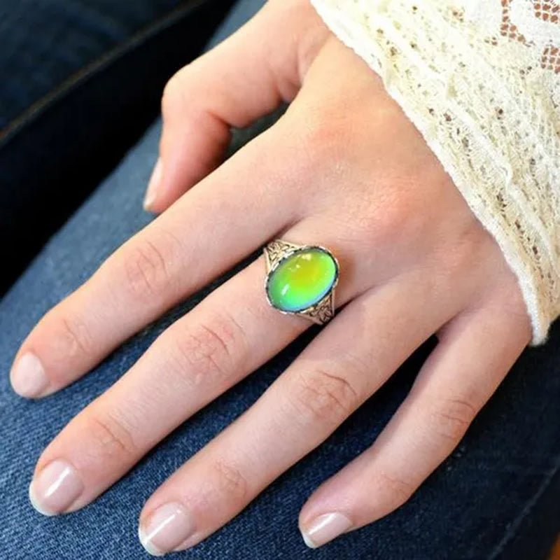 Elegant and Fashionable Retro Women's Ring, Women's Jewelry Accessories Inlaid with Temperature - sensitive Change of The Color of The Main Stone, Romantic Bride Engagement Wedding Rings, Christmas, Anniversary and Birthday Gifts for Her - WORLD TIME VISITS