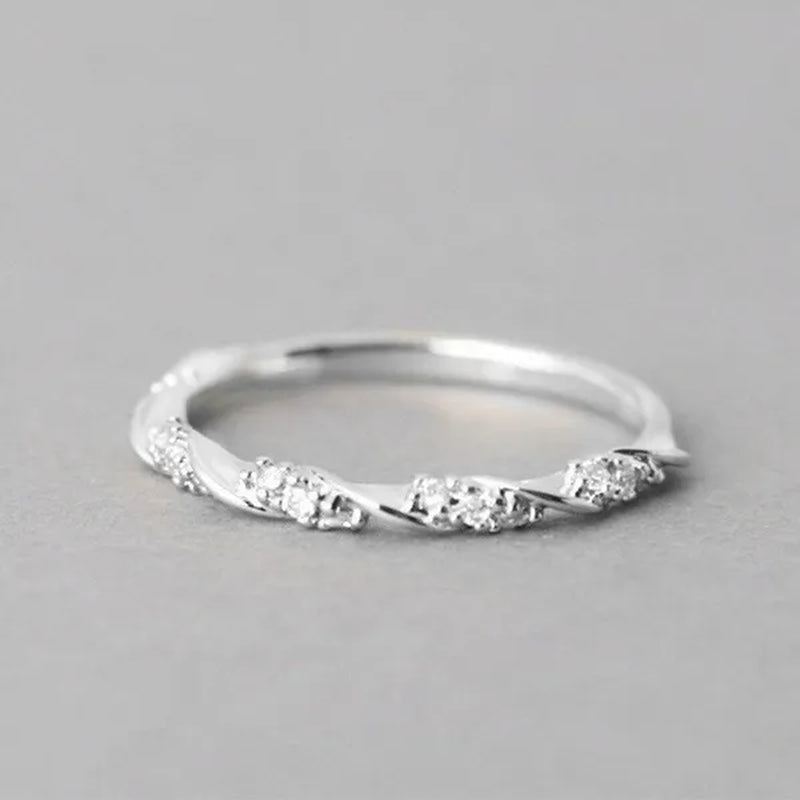 Simple and Exquisite Fashion Three-color Rose Gold Gold Silver Women's Ring, Cute Princess Ring Elegant Promise Ring, The Best Choice for Girlfriend Gifts. Size US5-11