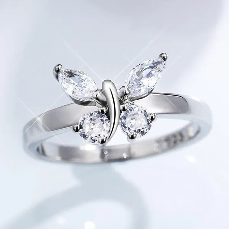 "If You Are in Full Bloom, the Butterfly Will Come" Luxury Silver Crystal Butterfly Ring Cubic Zirconia Exquisite Bridal Wedding Party Ring Fashion Jewelry (Size: 5-11)