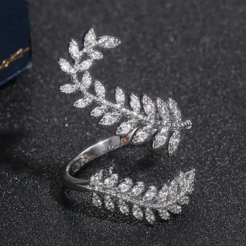 Fashion Bridal Wedding Leaf Rings for Women Jewelry 925 Sterling Silver Micro Pave Diamond Leaf Open Adjustable Rings